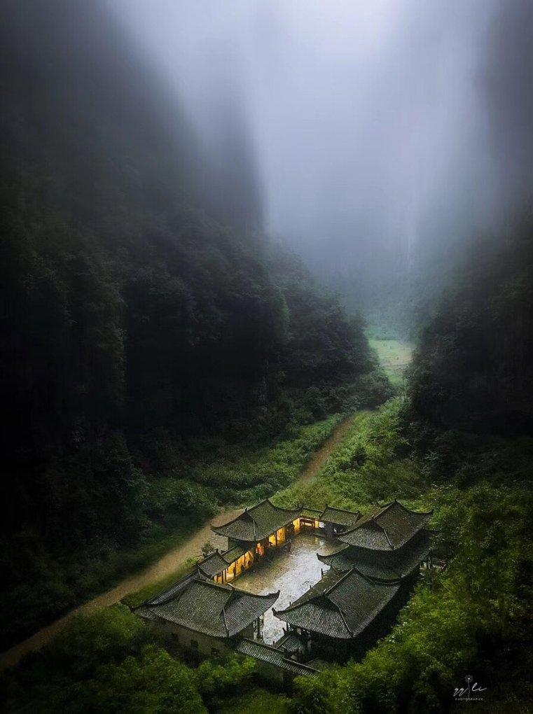 绯雨骑士团