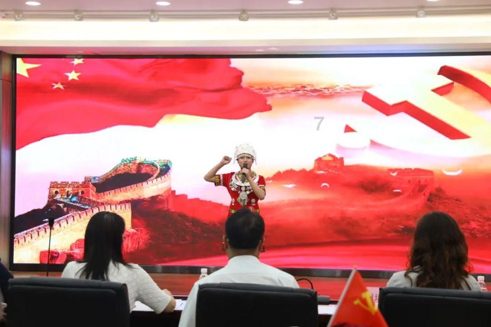 小型的足球赛
