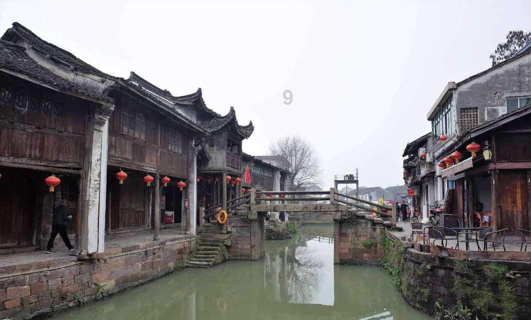 逃出诡异的塔楼